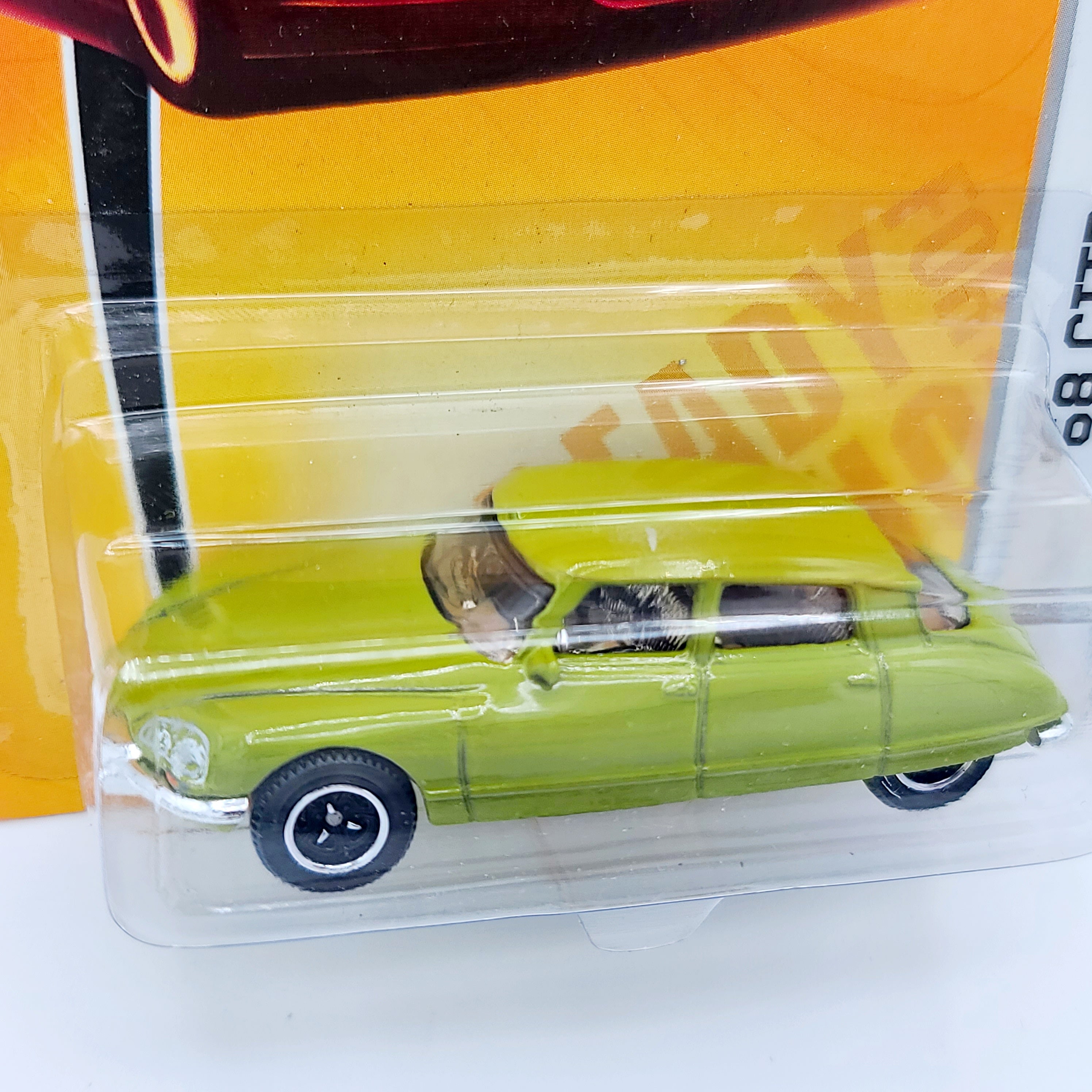 Matchbox '68 Citroen DS (2009 MBX Basic - Heritage Classics)